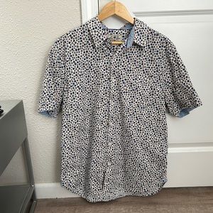 True Grit Short Sleeve Button Up - Men’s Size Large. Multicolor Floral Print